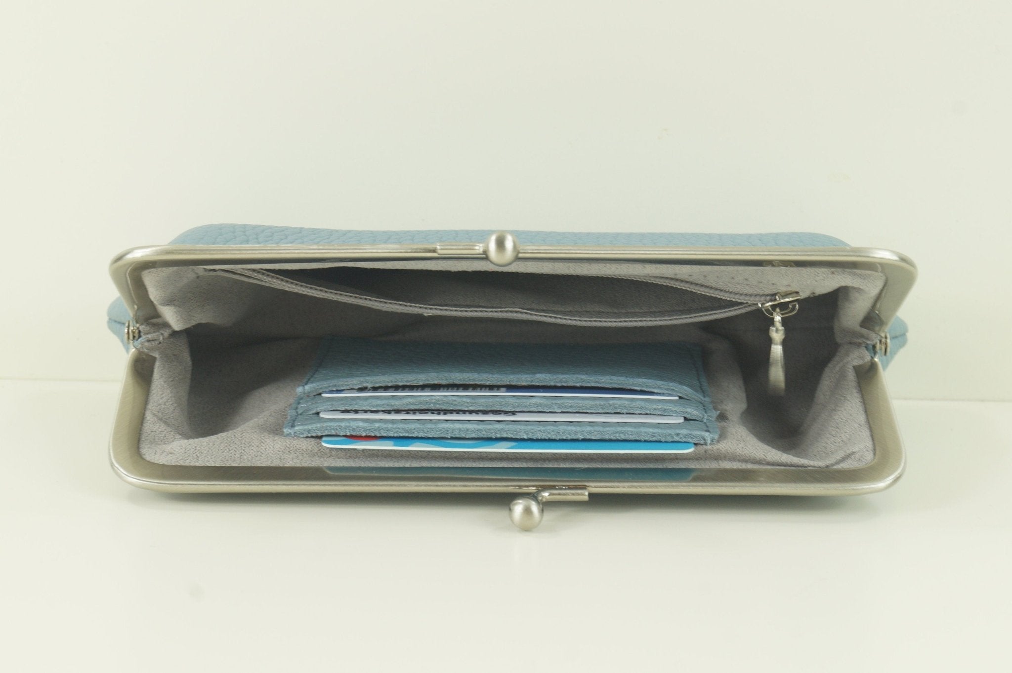 Handgemachte hellblaue Leder-Clipbörse "Emma" - Taschenkinder