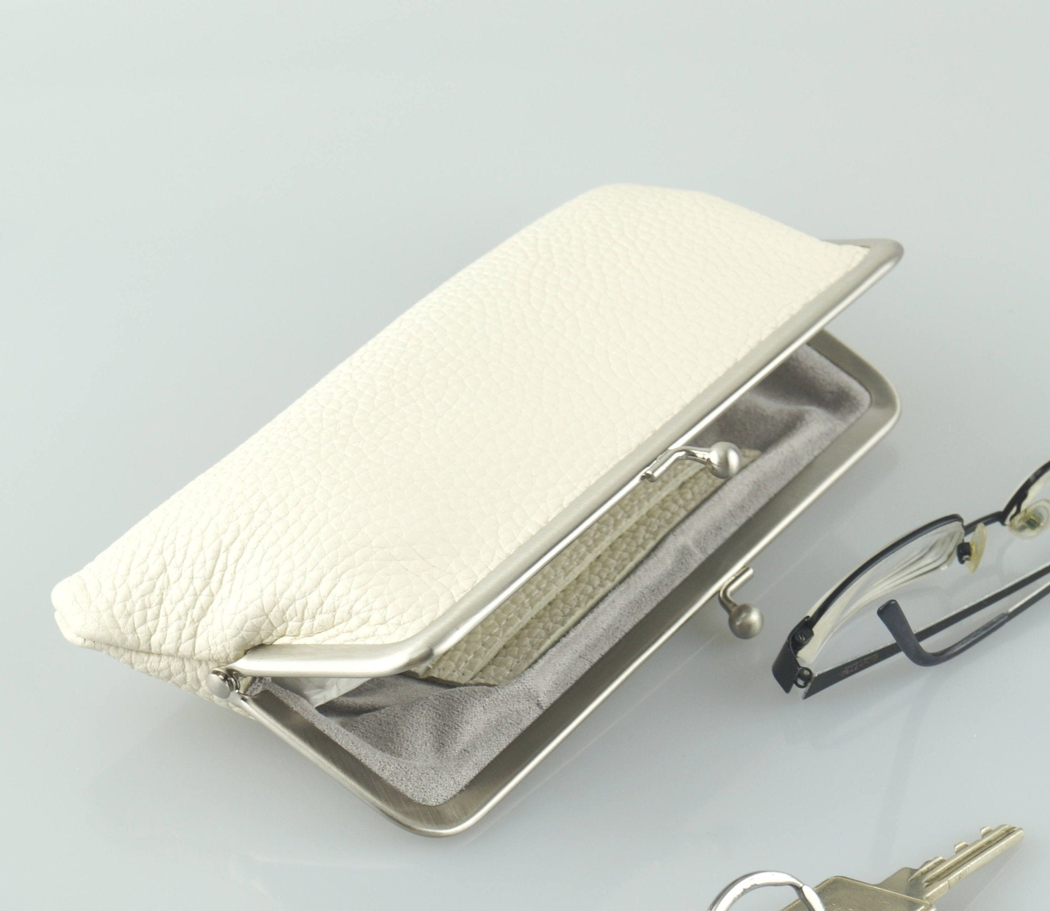 Clipbörse Emma in Weiß - Echtes Leder - Taschenkinder