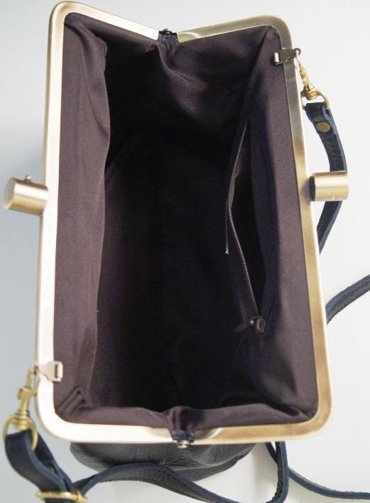 Customizable Shoulder Clutch Bag With Kiss Lock – Leather Dakota Cowhide Bag Perfect For Ladies Gift