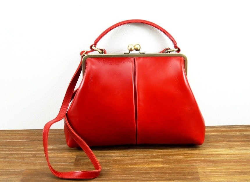Retro Handtasche Damen, Bügeltasche "Olive" in rot, Ledertasche, Leder Henkeltasche, Leder Umhängetasche, Leder Schultertasche, Vintage Stil - Taschenkinder.de