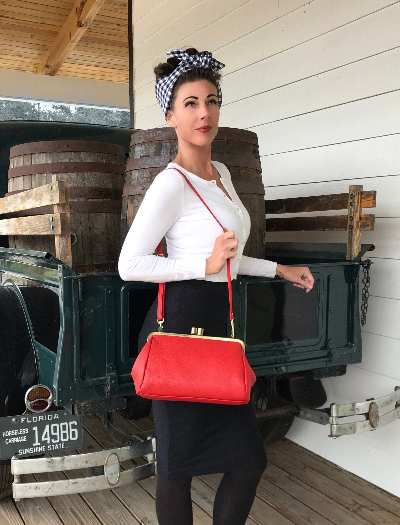 Vintage Leder Handtasche, Vintage Clutch "Dakota" in rot, Ledertasche, Leder Schultertasche, Leder Tasche mit Klippverschluss - Taschenkinder