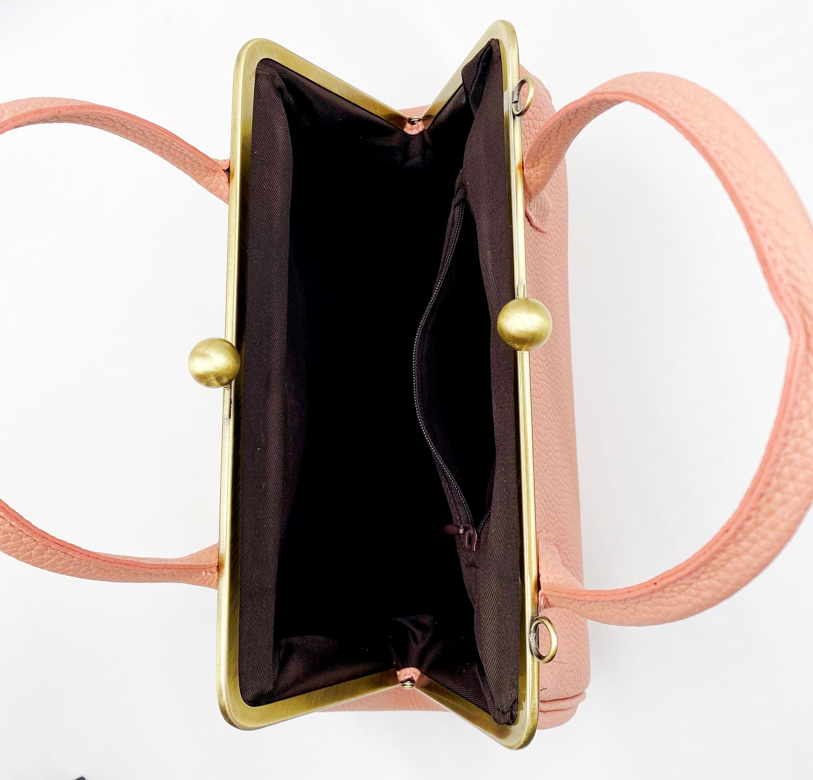 Pink Leather Handbag – Vintage Top Handle Bag & Crossbody – Retro Purse for Women – Kiss Lock Bag in Genuine Leather – Model “Marie”