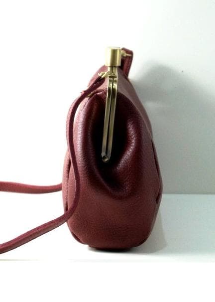 Large Clutch Leather Crossbody Purse in darkred - Handmade Kiss Lock Bag "Dakota"