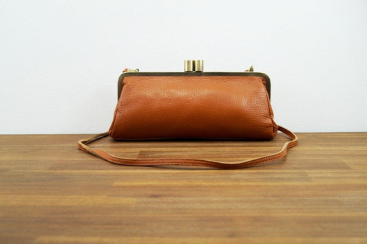 Leder Handtasche, Leder Clutch "Victoria" in braun, Vintage Leder Tasche, Ledertasche, Leder Schultertasche, Klippverschluss - Taschenkinder.de