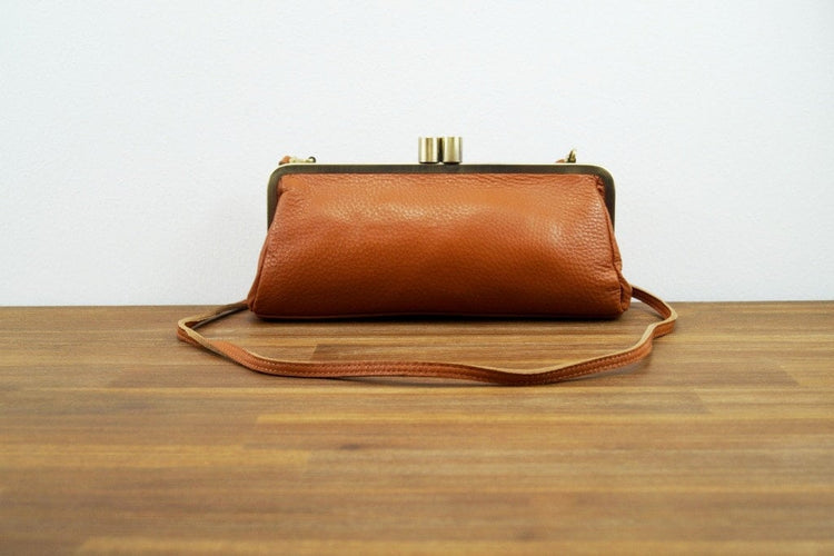 Leder Handtasche, Leder Clutch "Victoria" in braun, Vintage Leder Tasche, Ledertasche, Leder Schultertasche, Klippverschluss - Taschenkinder.de