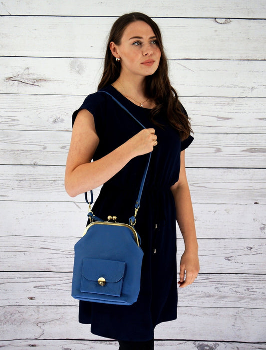 Leder Handtasche Retro, Bügeltasche "Grace" in blau, Damentasche, Ledertasche, Leder Umhängetasche, Bügelverschluss - Taschenkinder.de