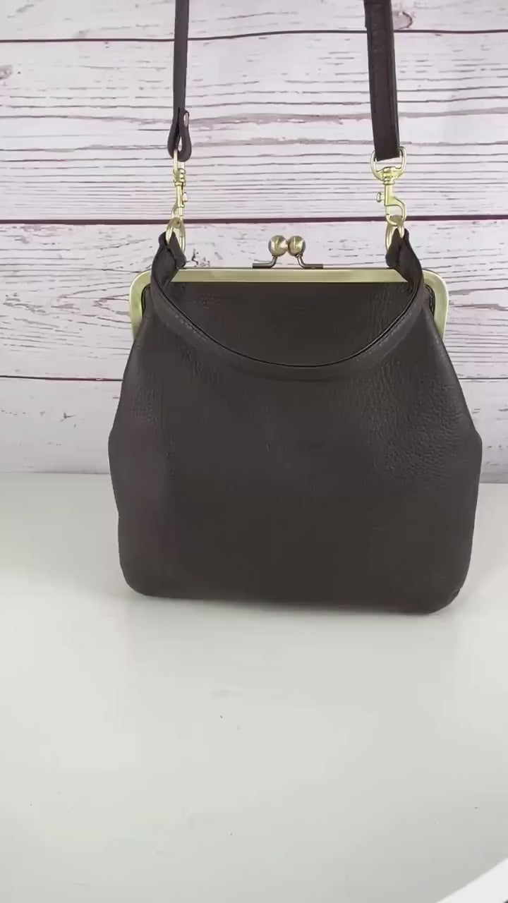 Women's Crossbody Bag 'Zoe' in navy - Bucket Bag Leather