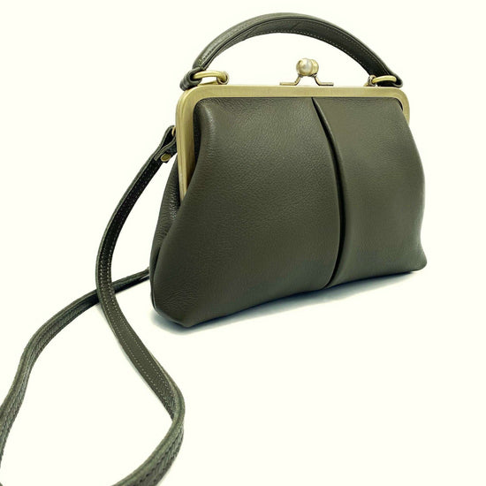 Retro Leder Damentasche - Kleine Olive in Dunkelgrün, Henkeltasche, Schultertasche, Umhängetasche, Bügeltasche - Taschenkinder.de