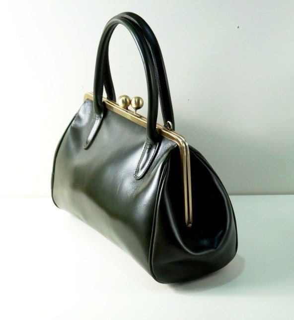 Retro Ledertasche Damen, Retro Bügeltasche "Sophie" in dunkelgrün, Vintage Ledertasche, Henkeltasche, Schultertasche - Taschenkinder.de