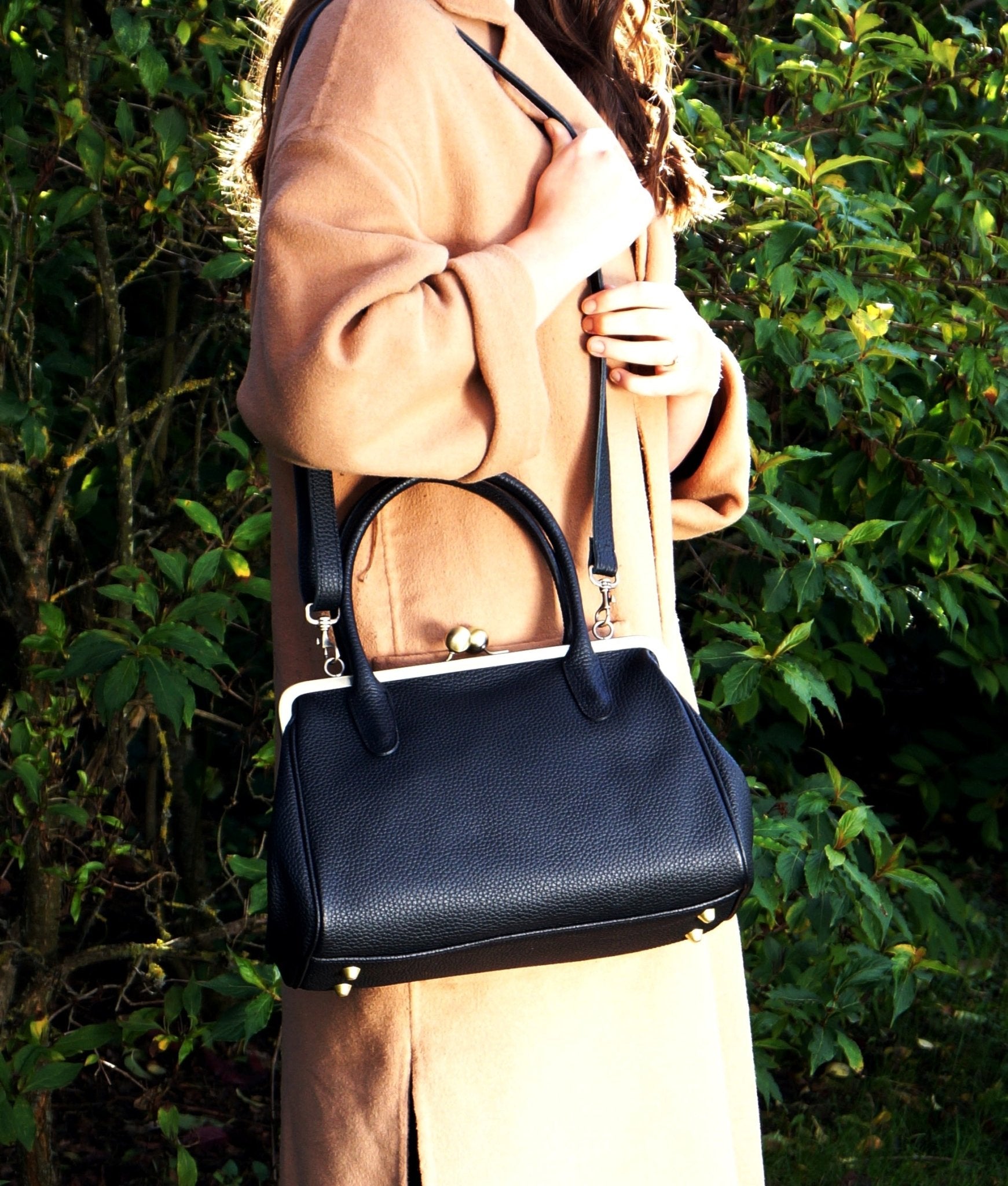Damen Handtasche, Leder Handtasche "Marie" in schwarz, Bügeltasche, Leder Henkeltasche, Leder Schultertasche, Vintage Stil - Taschenkinder